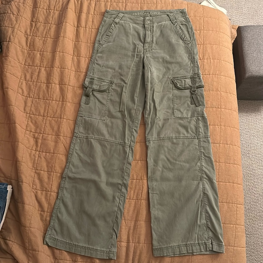 American eagle cargo pants